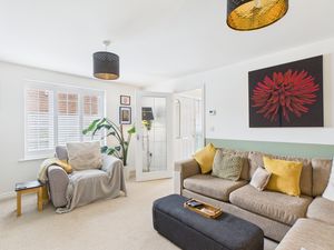 Lounge- click for photo gallery